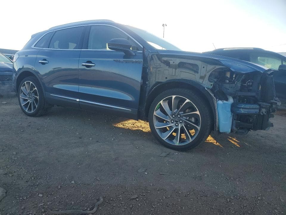2019 LINCOLN NAUTILUS RESERVE 4