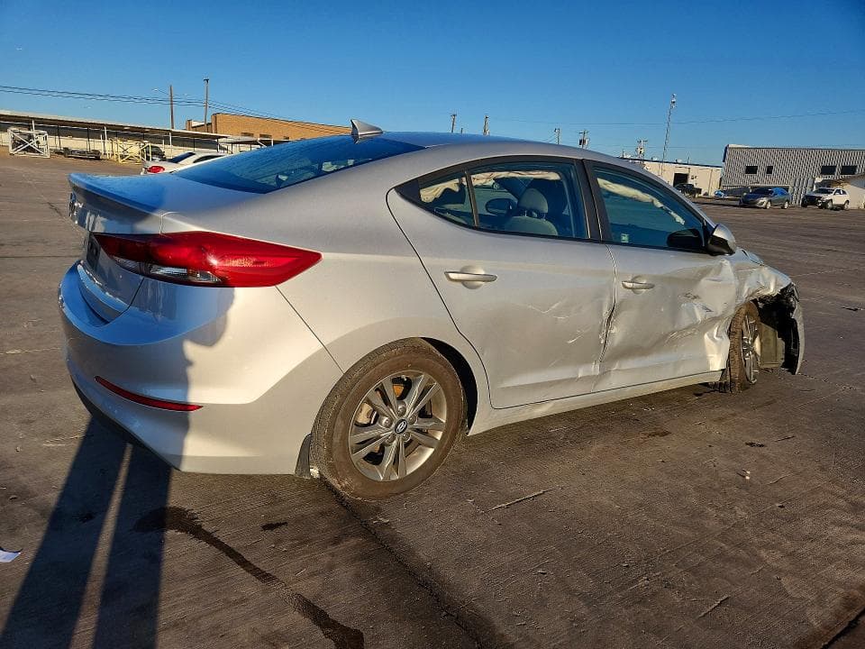 2018 HYUNDAI ELANTRA SEL 3