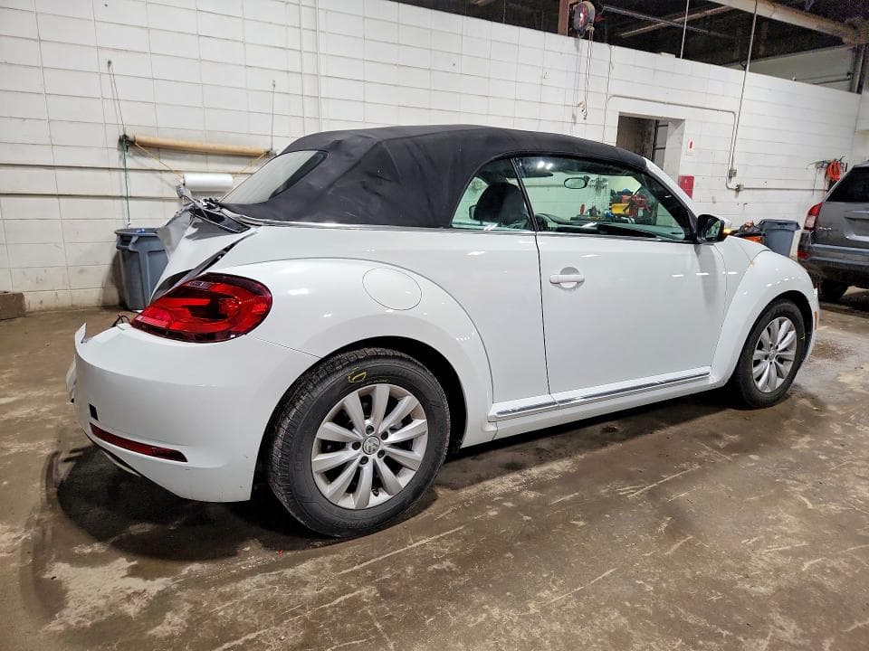2019 VOLKSWAGEN BEETLE S 3