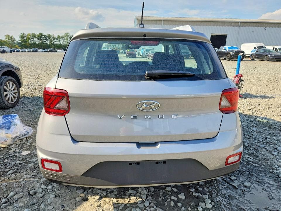 2026 HYUNDAI VENUE SEL 6