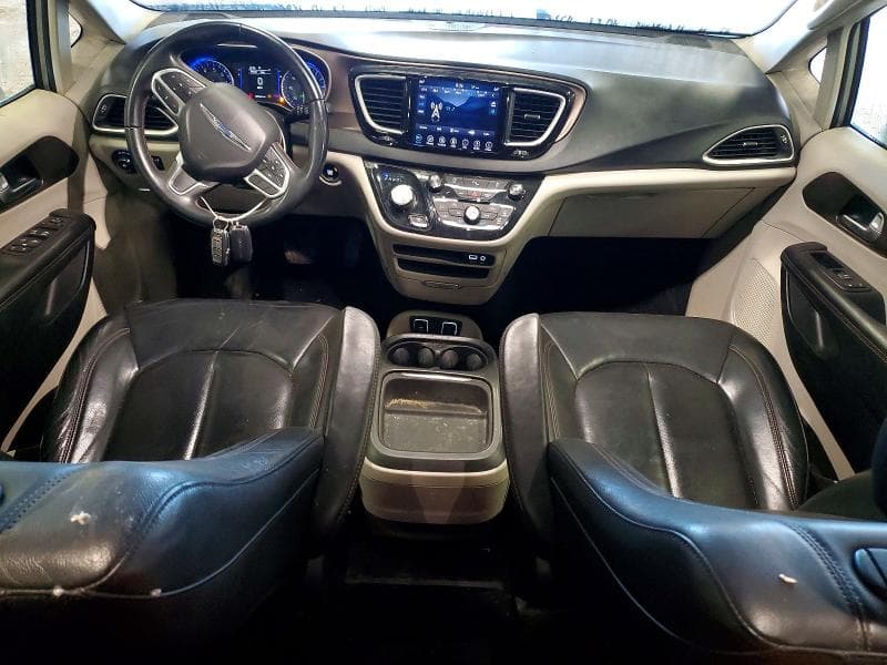 2018 CHRYSLER PACIFICA TOURING L 8