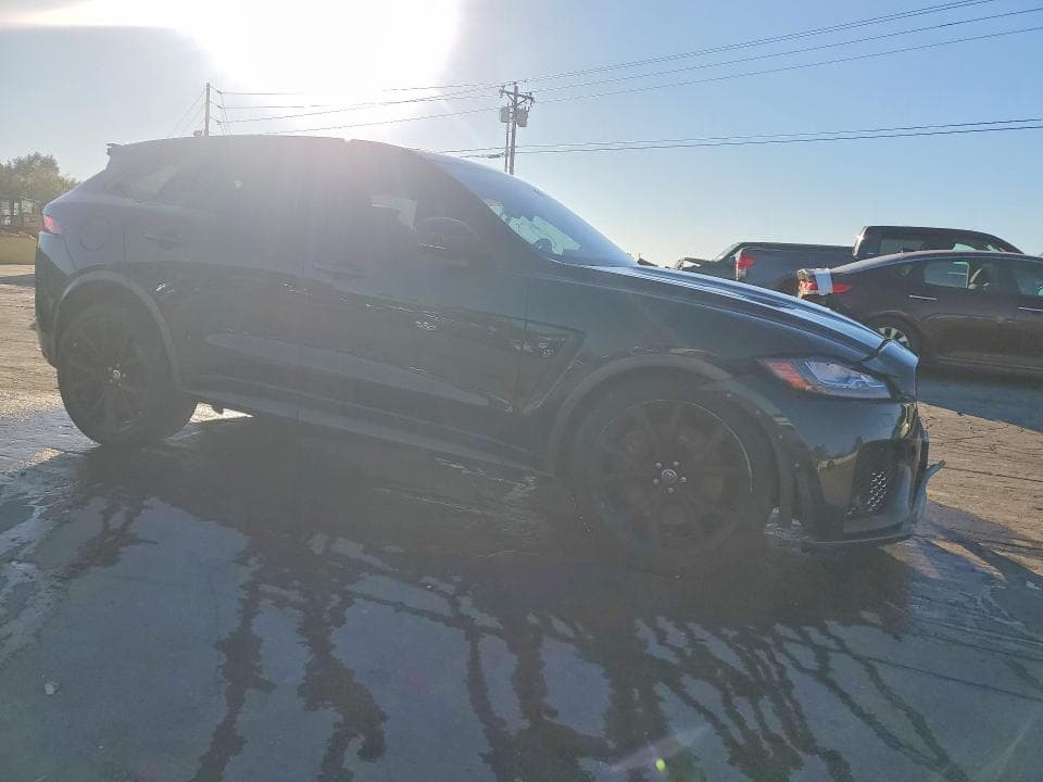 2020 JAGUAR F-PACE SVR 4
