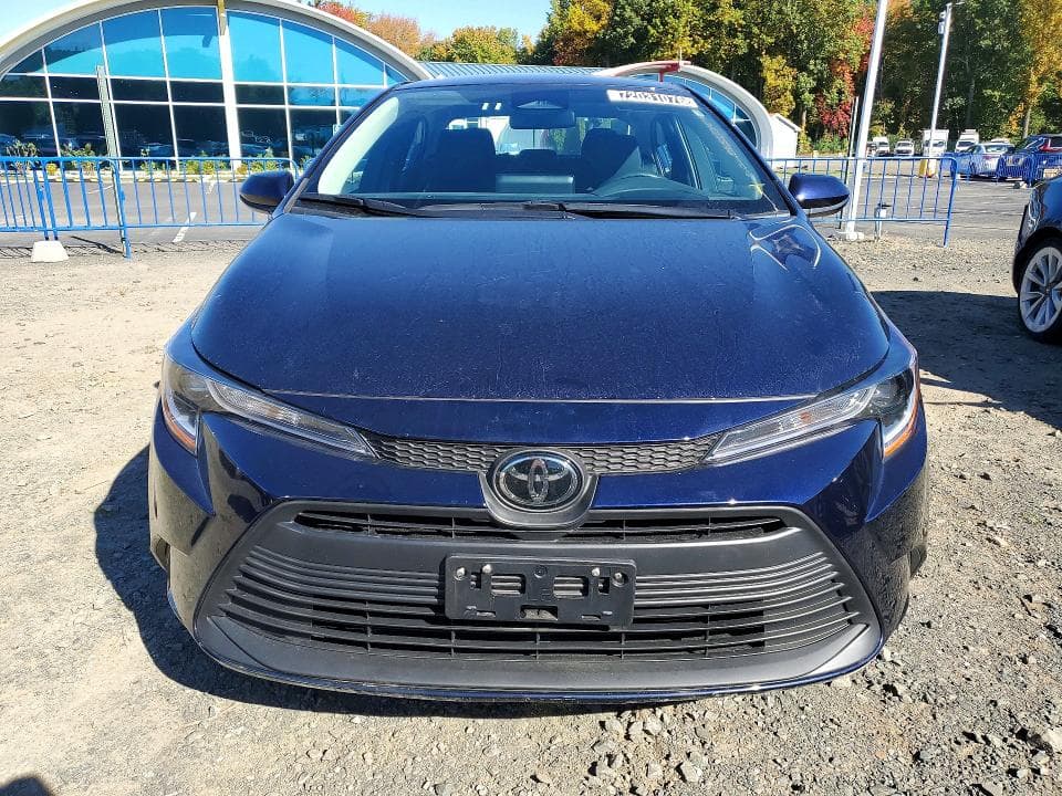 2026 TOYOTA COROLLA LE 5