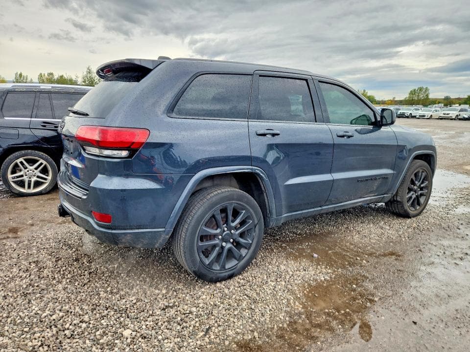 2017 JEEP GRAND CHEROKEE LAREDO 3