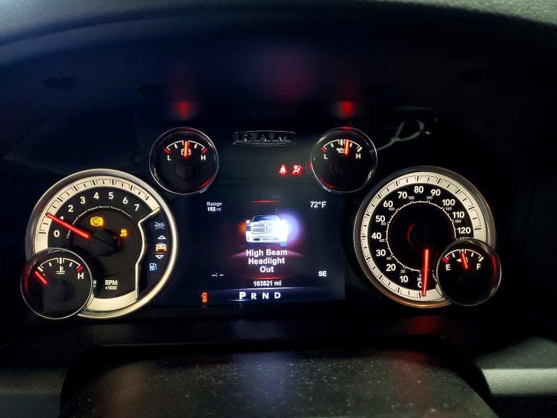 2017 RAM 1500 SLT 9