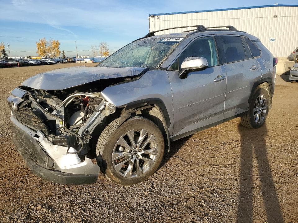 2021 TOYOTA RAV4 XLE