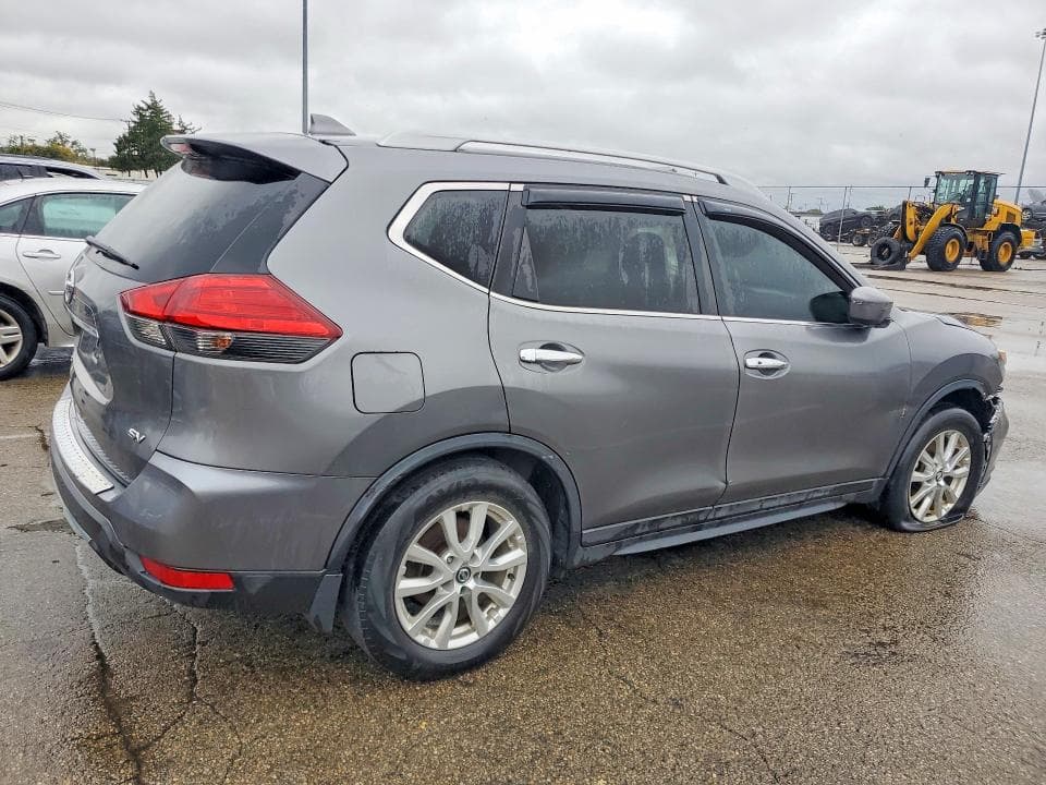 2017 NISSAN ROGUE SV 3