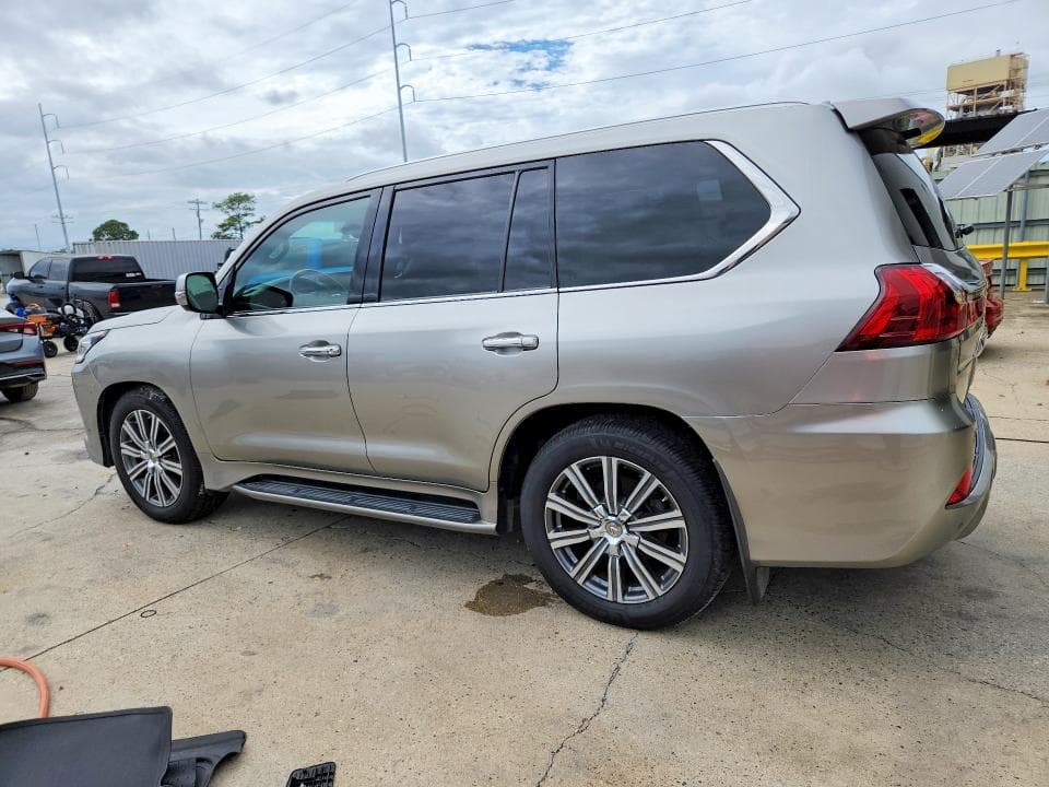2017 LEXUS LX 570 2