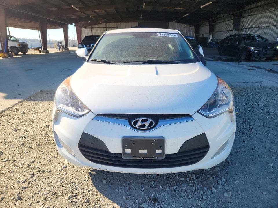 2017 HYUNDAI VELOSTER BASE 5