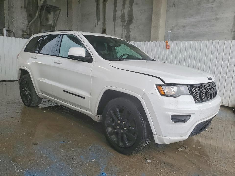 2019 JEEP GRAND CHEROKEE LAREDO 4
