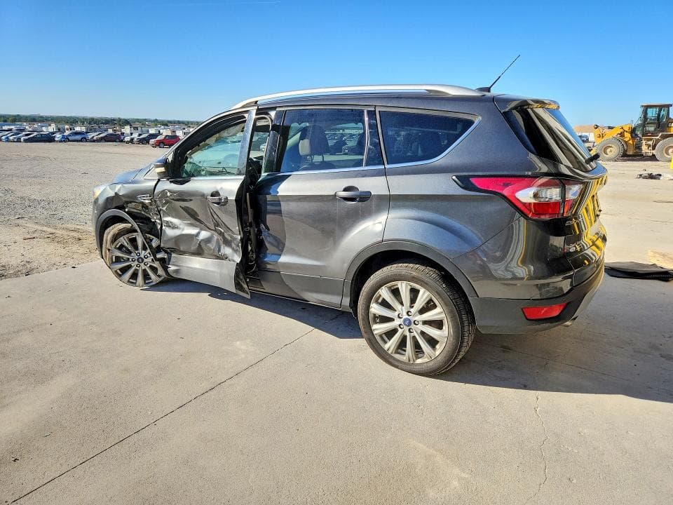 2017 FORD ESCAPE TITANIUM 2