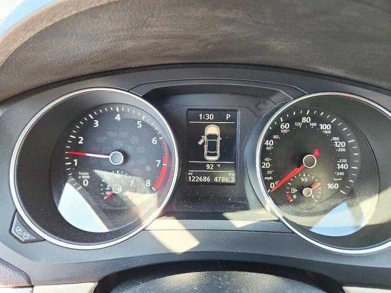 2017 VOLKSWAGEN JETTA SE 9