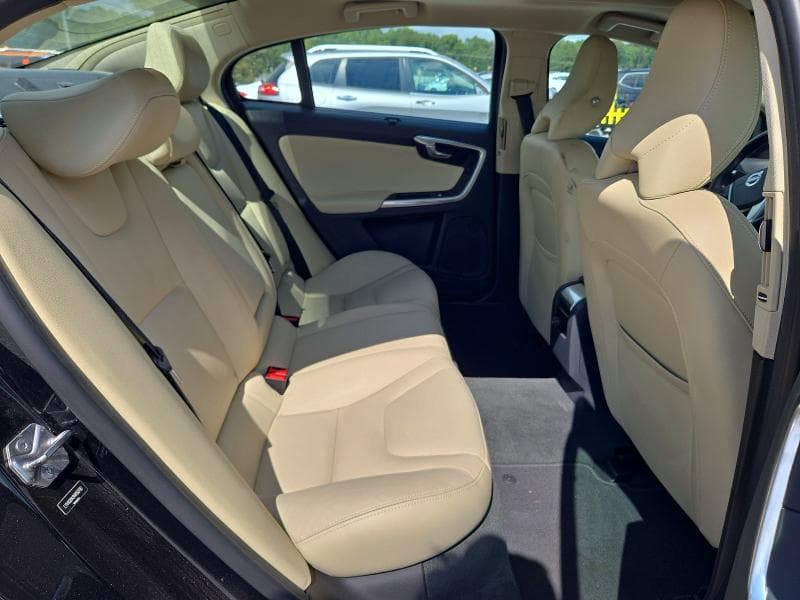 2017 VOLVO S60 PREMIER 10