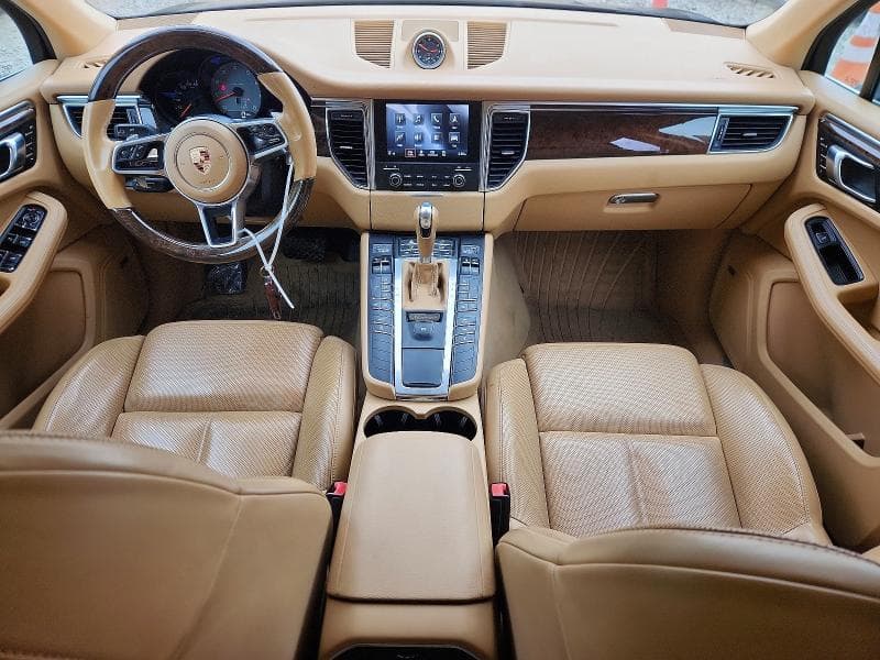 2017 PORSCHE MACAN S 8