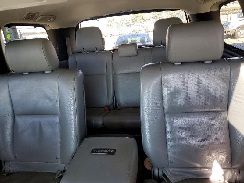 2017 TOYOTA SEQUOIA PLATINUM 10