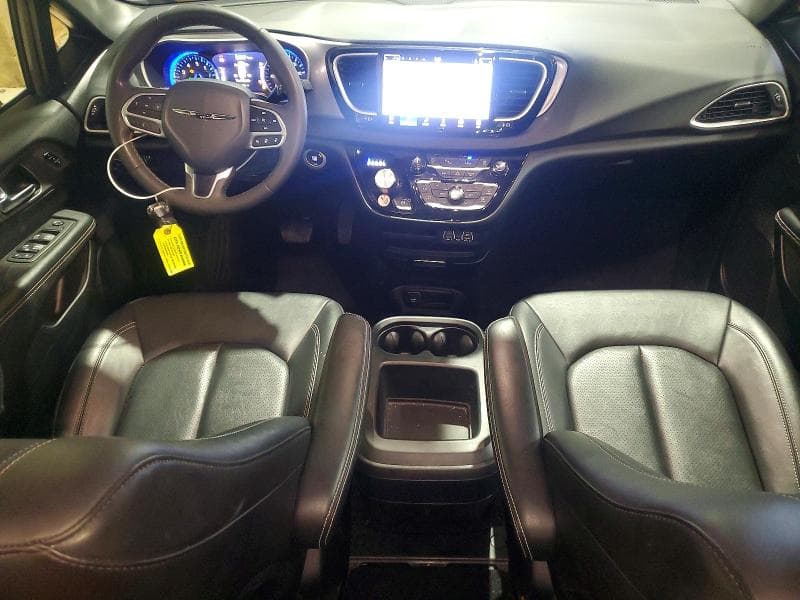 2025 CHRYSLER PACIFICA SELECT 8