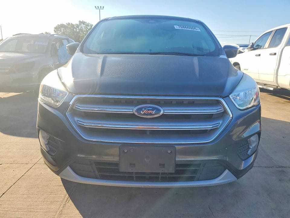 2017 FORD ESCAPE SE 5