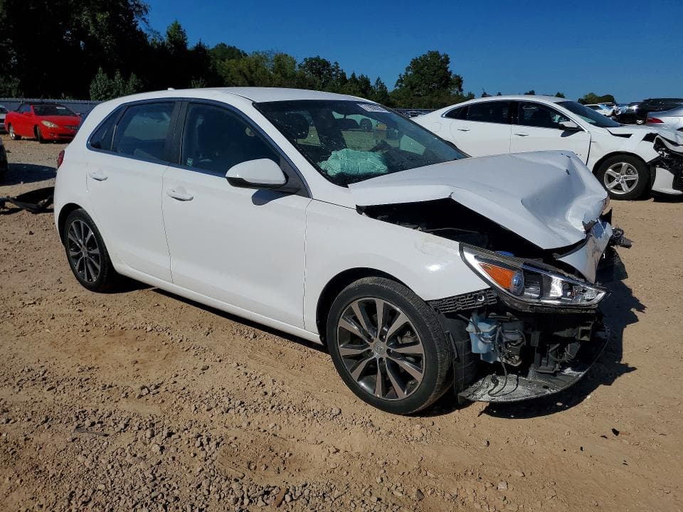 2018 HYUNDAI ELANTRA GT BASE 4