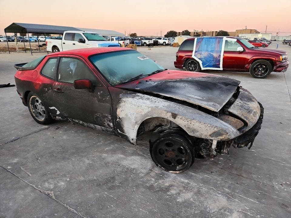 1986 PORSCHE 944 4