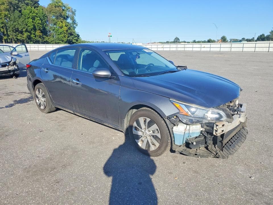 2019 NISSAN ALTIMA S 4