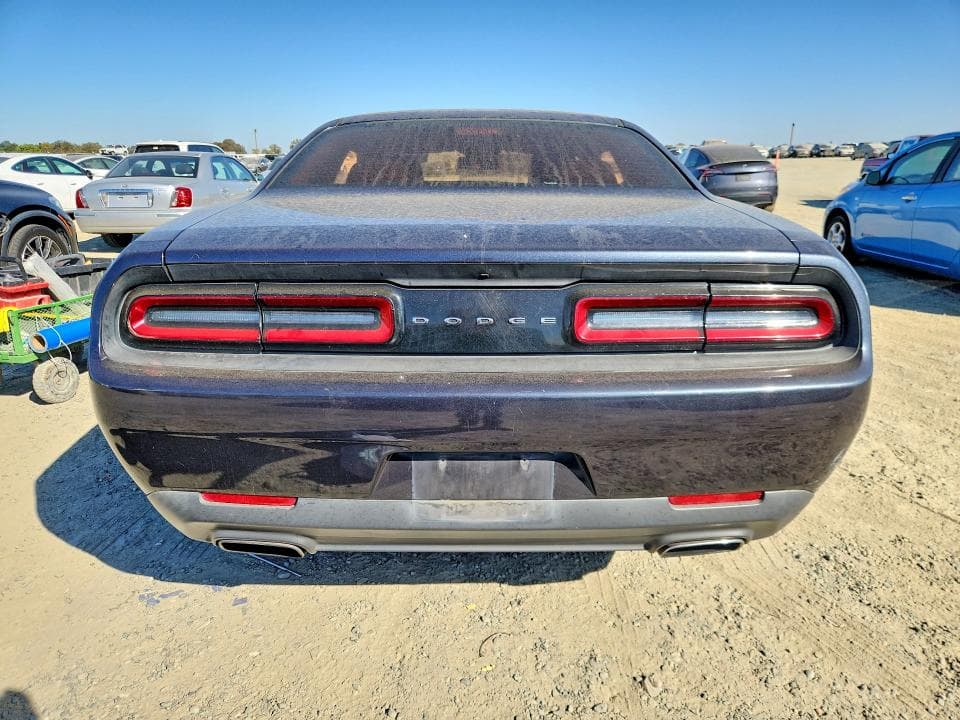 2017 DODGE CHALLENGER SXT 6