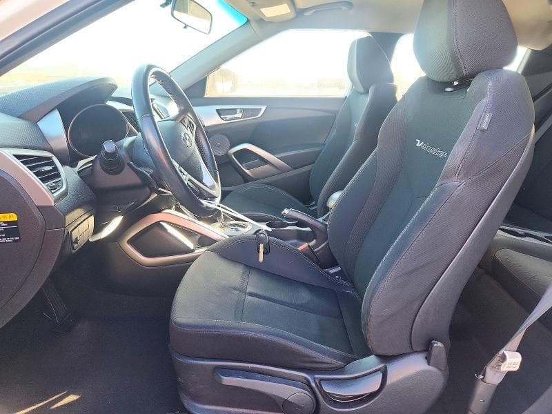 2017 HYUNDAI VELOSTER BASE 7