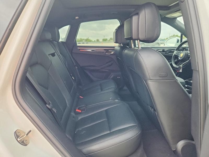 2022 PORSCHE MACAN 10