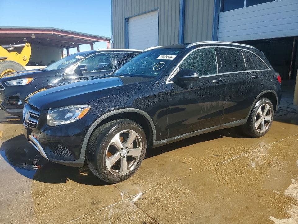 2017 MERCEDES-BENZ GLC 300