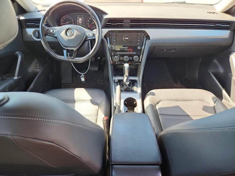 2020 VOLKSWAGEN PASSAT SE 8