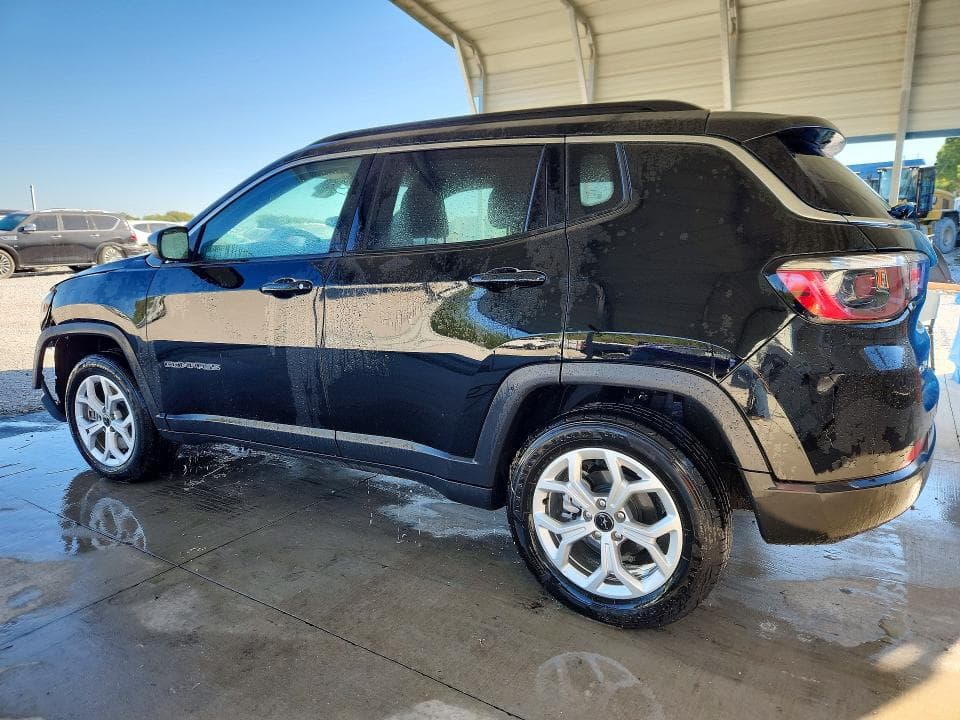2025 JEEP COMPASS LATITUDE 2