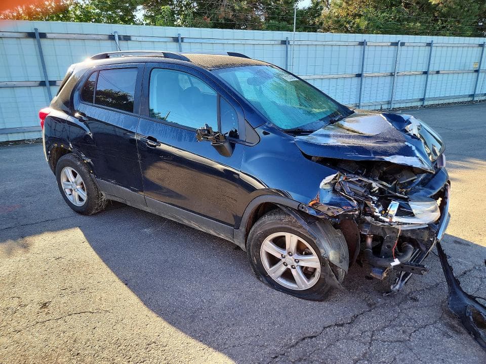 2021 CHEVROLET TRAX 1LT 4