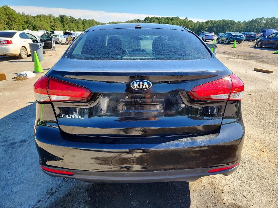2017 KIA FORTE LX 6