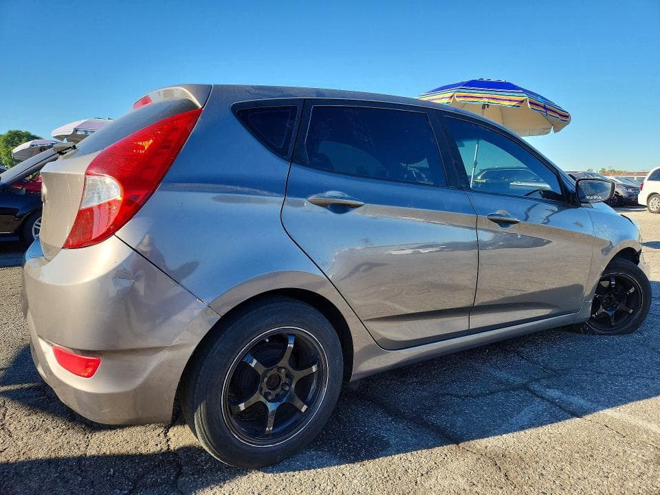 2017 HYUNDAI ACCENT SE 3