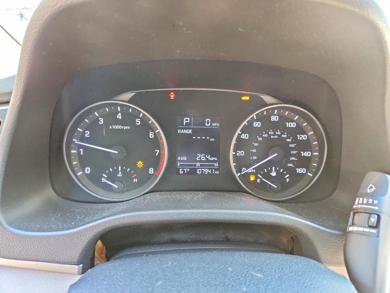 2017 HYUNDAI ELANTRA SE 9