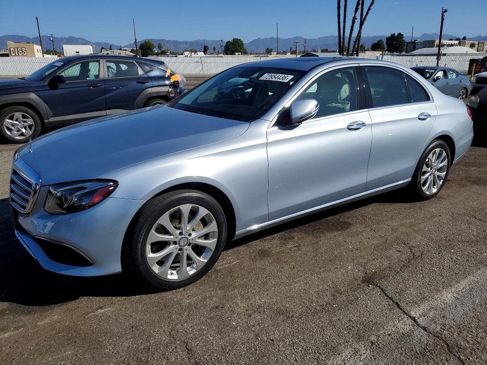 2017 MERCEDES-BENZ E 300 - 1