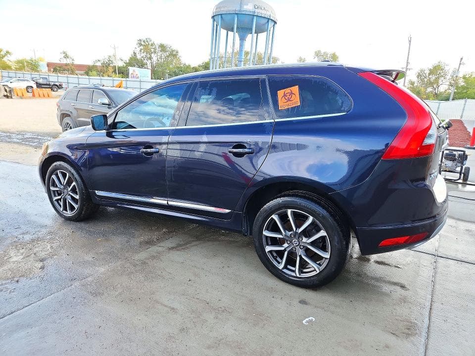 2017 VOLVO XC60 T6 DYNAMIC 2