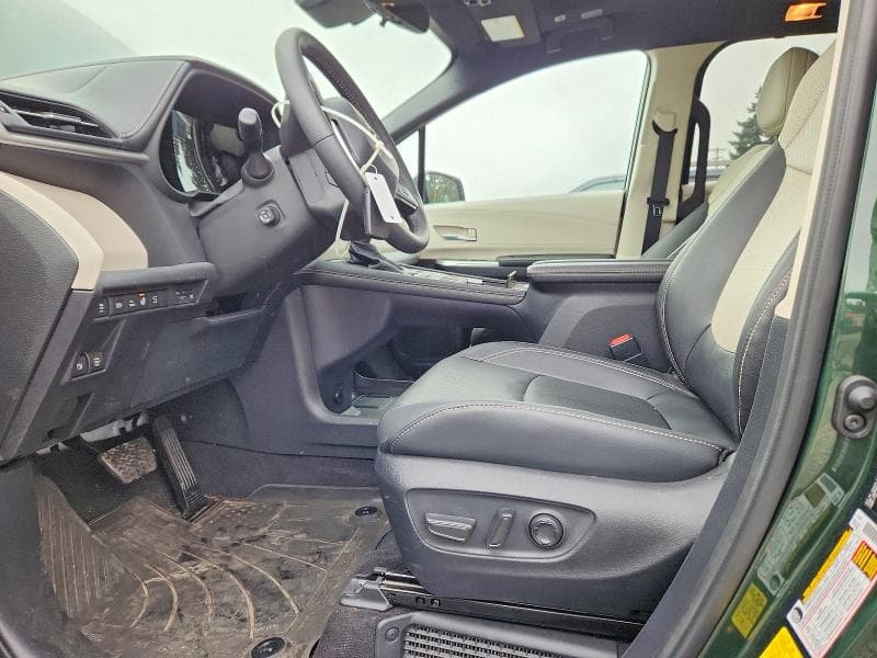 2025 TOYOTA SIENNA PLATINUM 7-PASSENGER 7