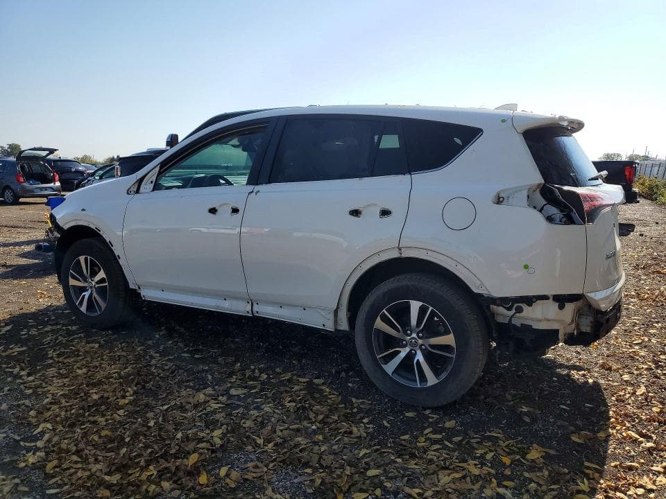 2018 TOYOTA RAV4 LE 2