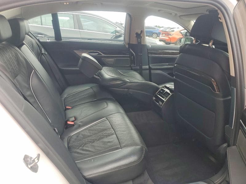 2020 BMW 740 I 10