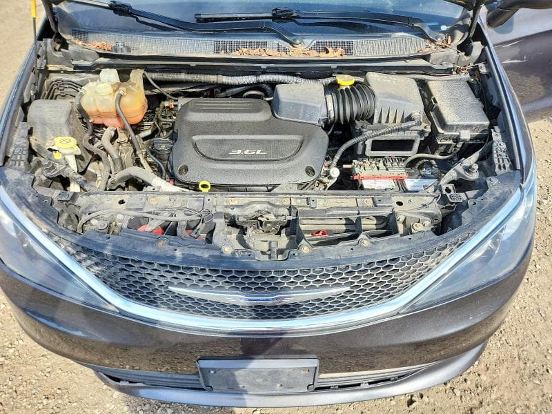 2017 CHRYSLER PACIFICA TOURING 12