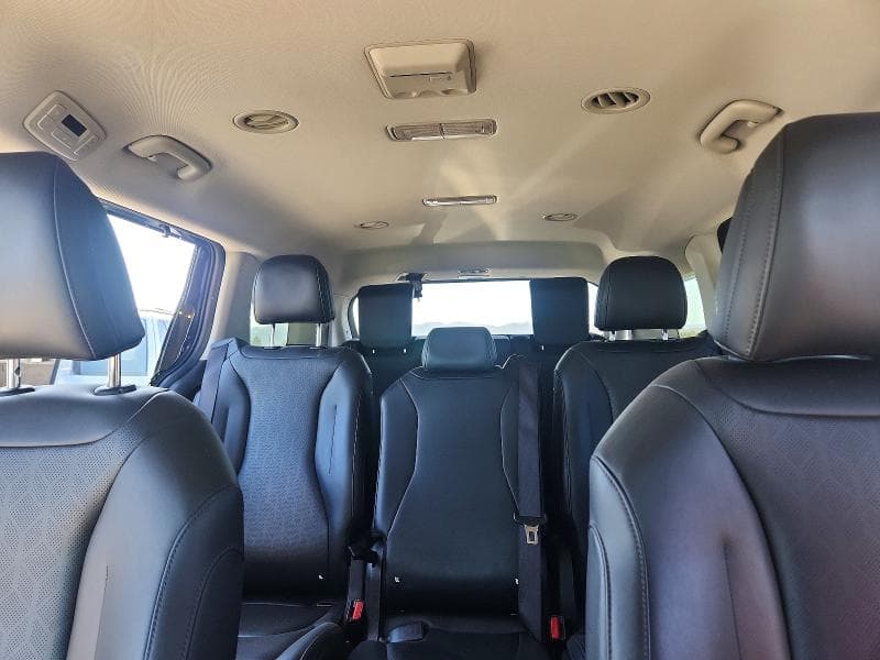 2023 KIA CARNIVAL EX 10