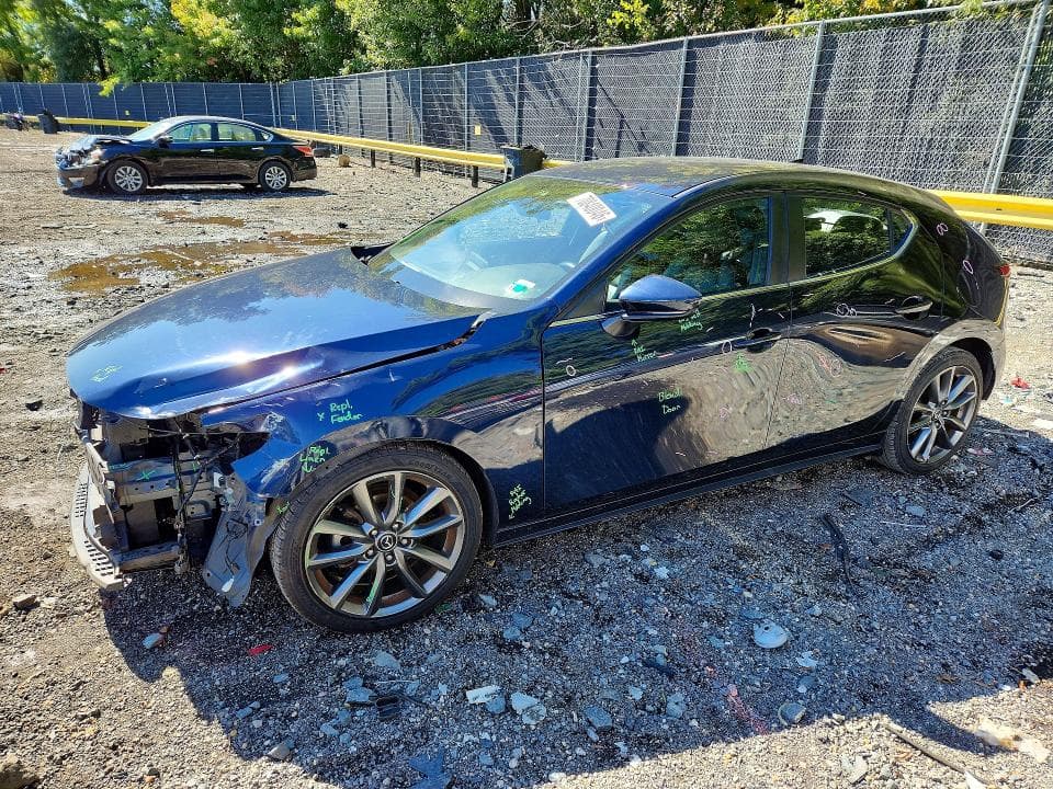 2019 MAZDA 3 PREFERRED