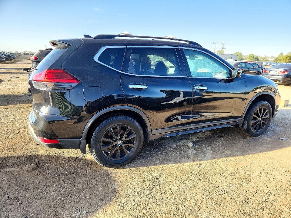 2017 NISSAN ROGUE SV 3