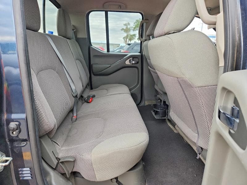 2017 NISSAN FRONTIER SV 10