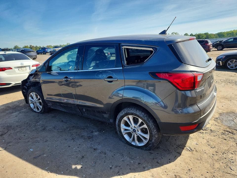2019 FORD ESCAPE SE 2