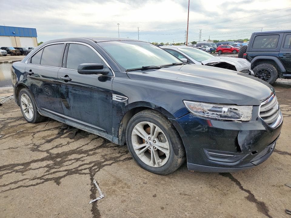 2018 FORD TAURUS SEL 4