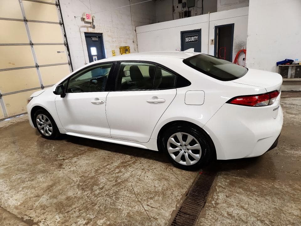 2023 TOYOTA COROLLA HYBRID LE 2