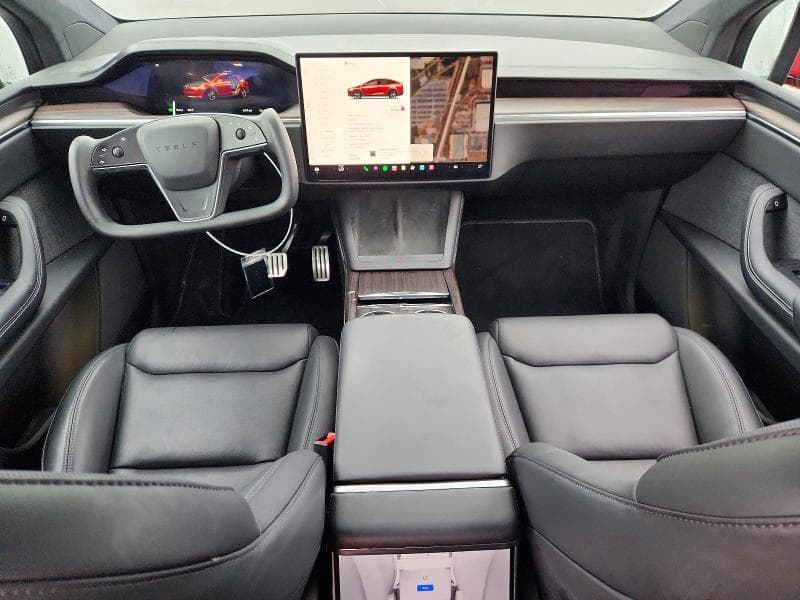 2023 TESLA MODEL X 8