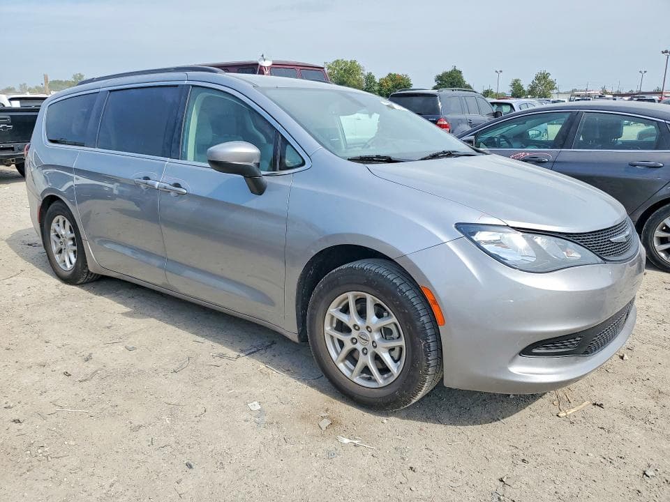 2021 CHRYSLER VOYAGER LXI 4