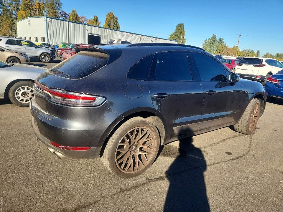 2019 PORSCHE MACAN S 3